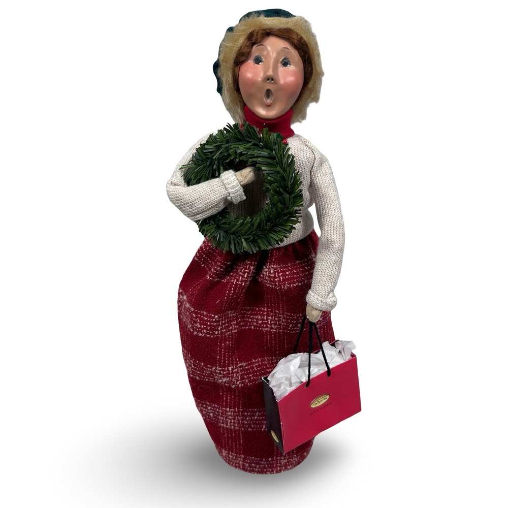 Byers Choice The Carolers 2005 Talbots Shopper Wreath Figurine Christmas Decor